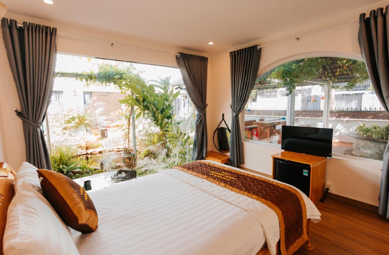 Window Homestay Kon Tum Buitenkant foto