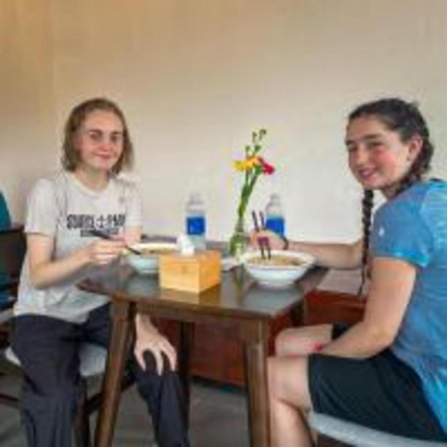 Window Homestay Kon Tum Buitenkant foto